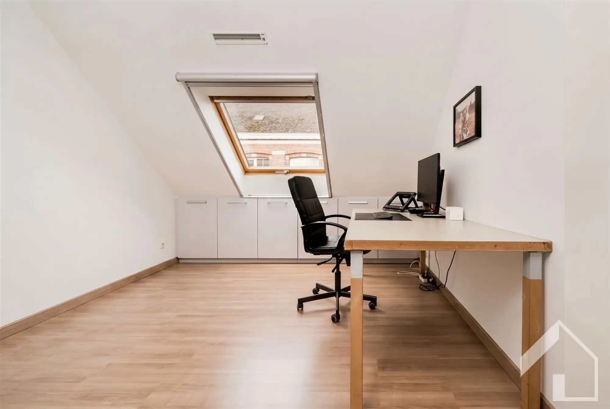 Comfortabele, ruime, instapklare woning met 5 slaapkamers foto 18