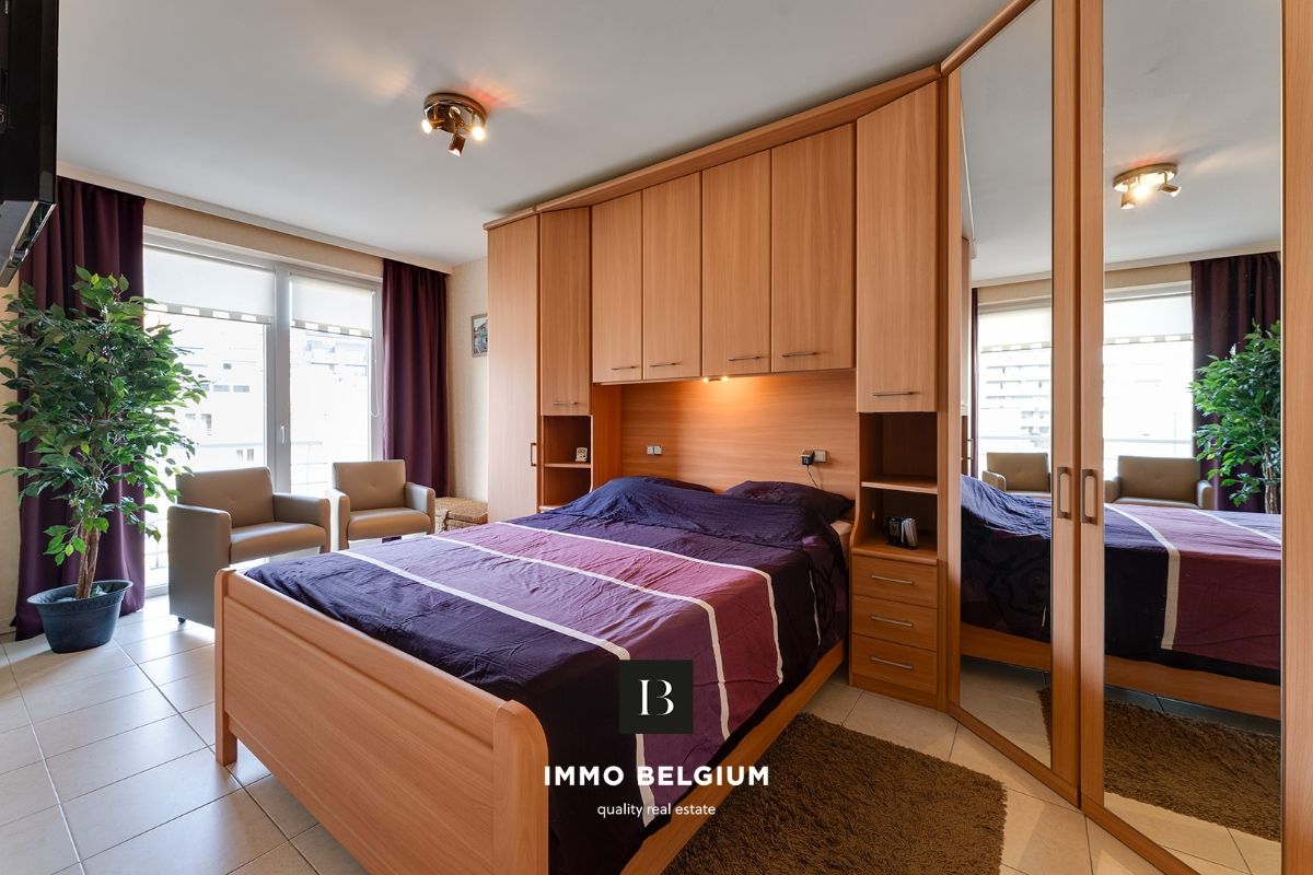 Ruim appartement te koop met 2 slaapkamers foto 8