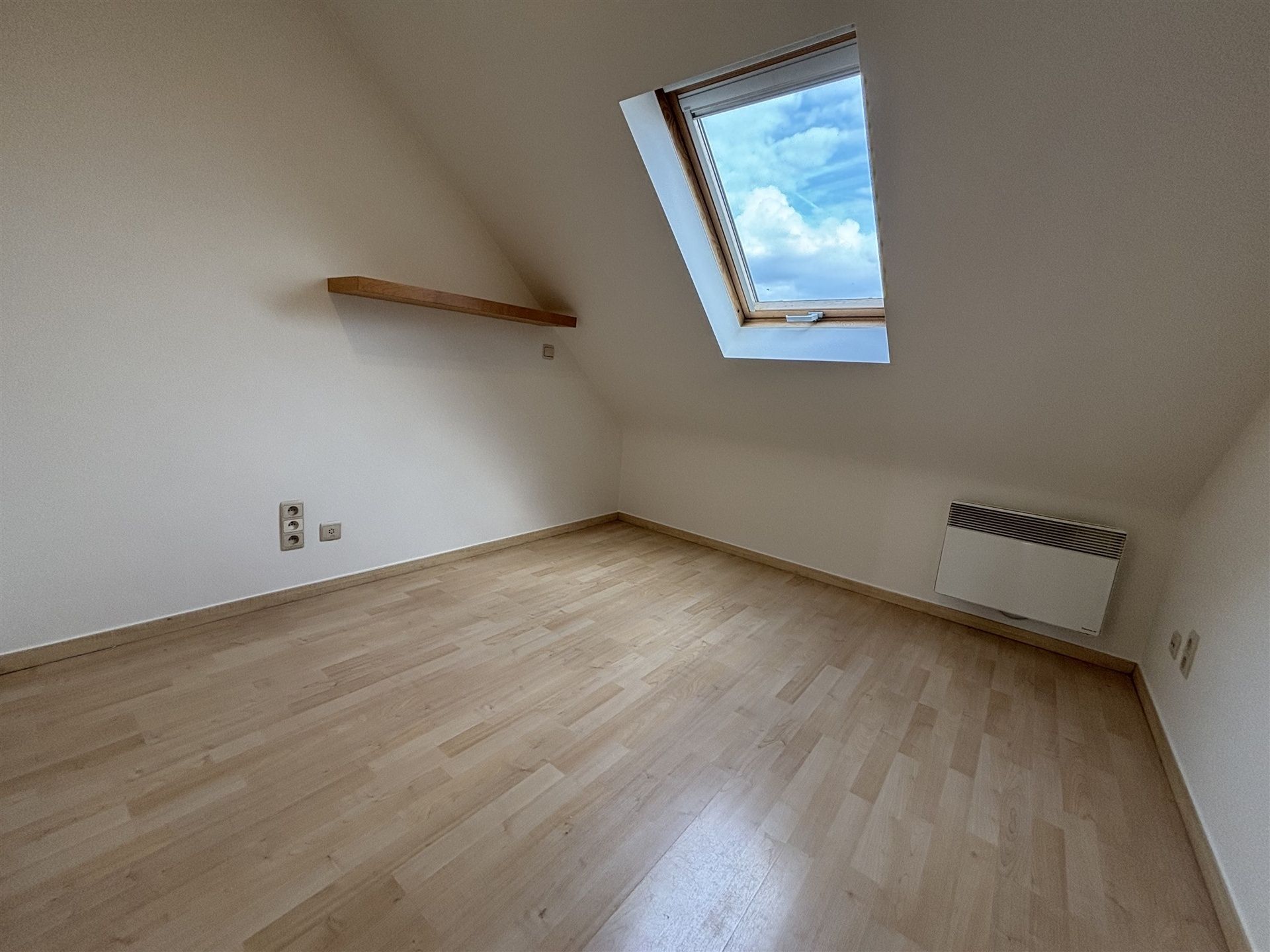 Duplex met 2 slaapkamers & 2 extra zolderkamers foto 18