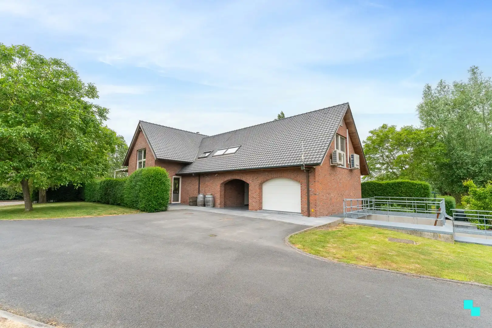 Unieke woning in groene landelijke oase te Oekene (Roeselare) foto 3