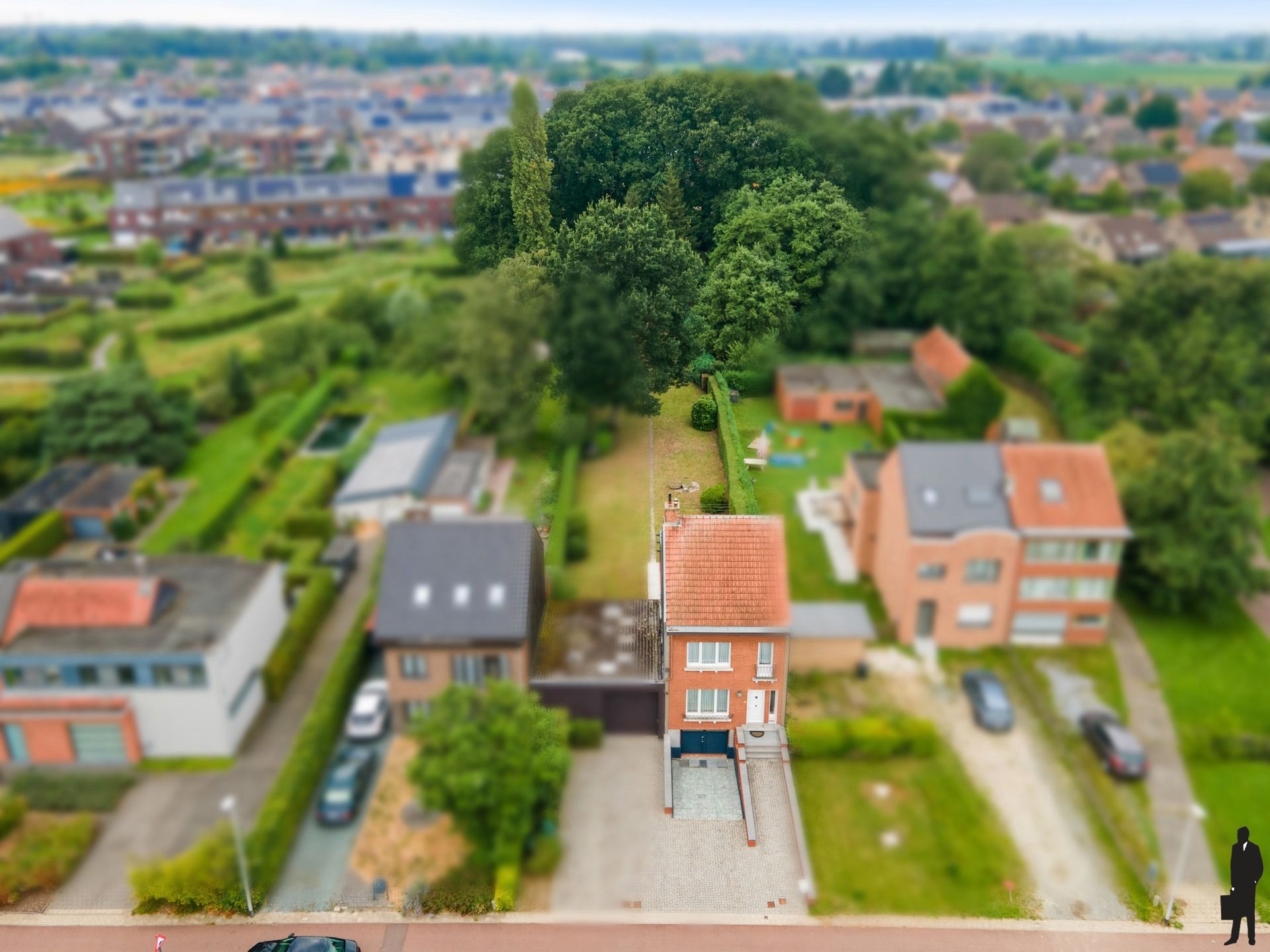 Te renoveren woning (mglk 3 slpks) op zeer leuke locatie met groen zicht foto 18