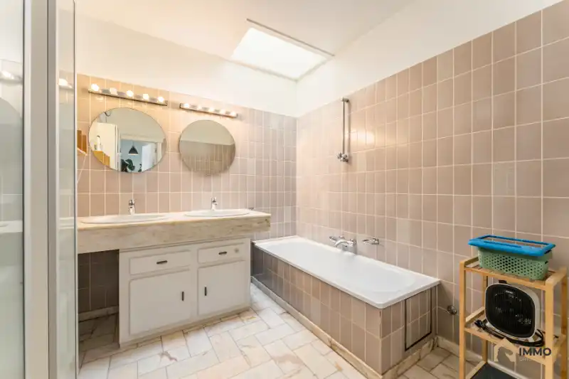 Te huur instapklare gezinswoning met 3 slpks, 2 badk, bureel, garage en tuin foto 17