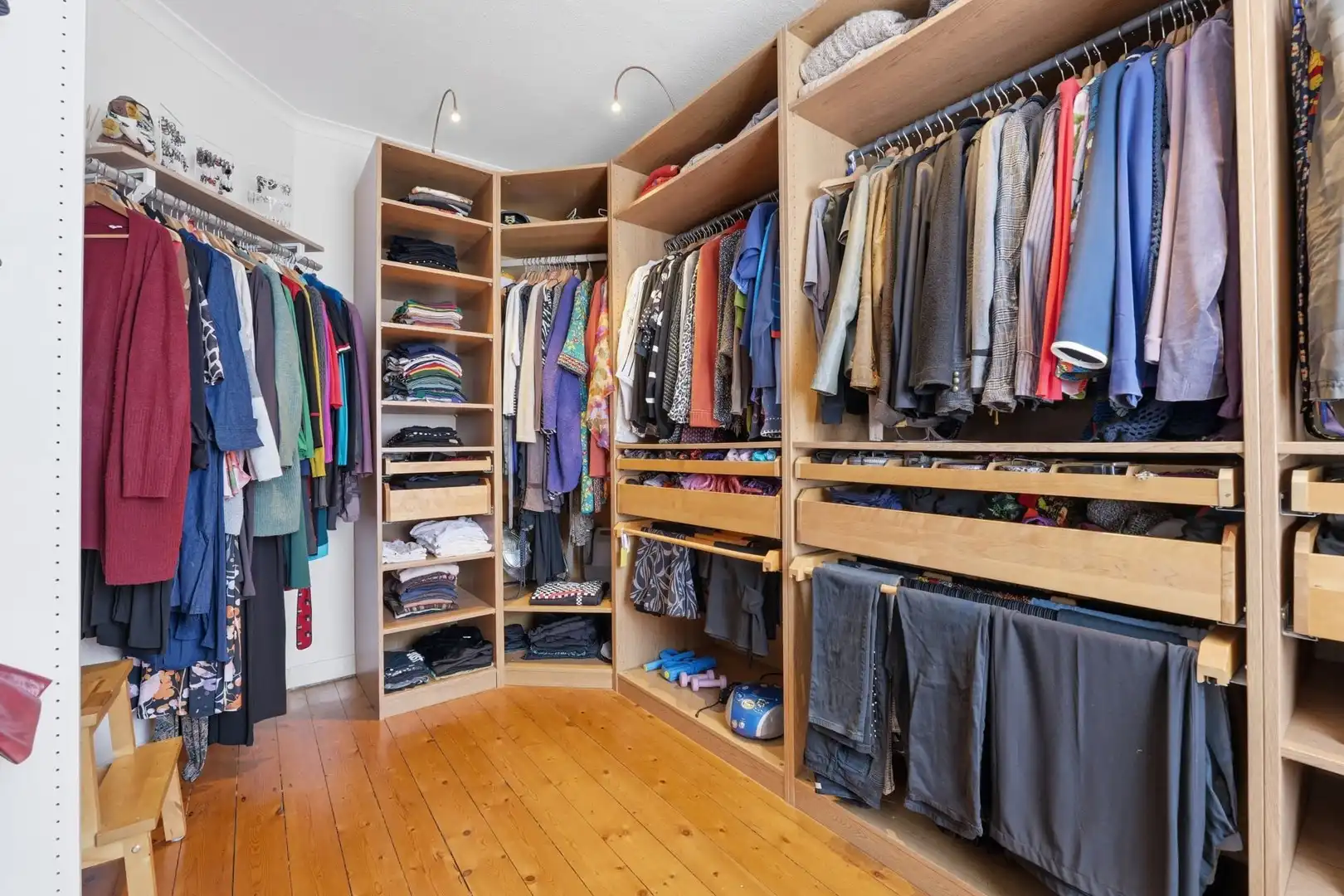 AUTHENTIEK HERENHUIS MET PRAKTIJKRUIMTE, TUIN EN GARAGE MET STALLEN IN HARTJE BORGLOON foto 29