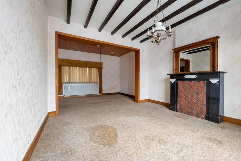 TE RENOVEREN GEZINSWONING MET GARAGE IN HET CENTRUM VAN GINGELOM foto 5