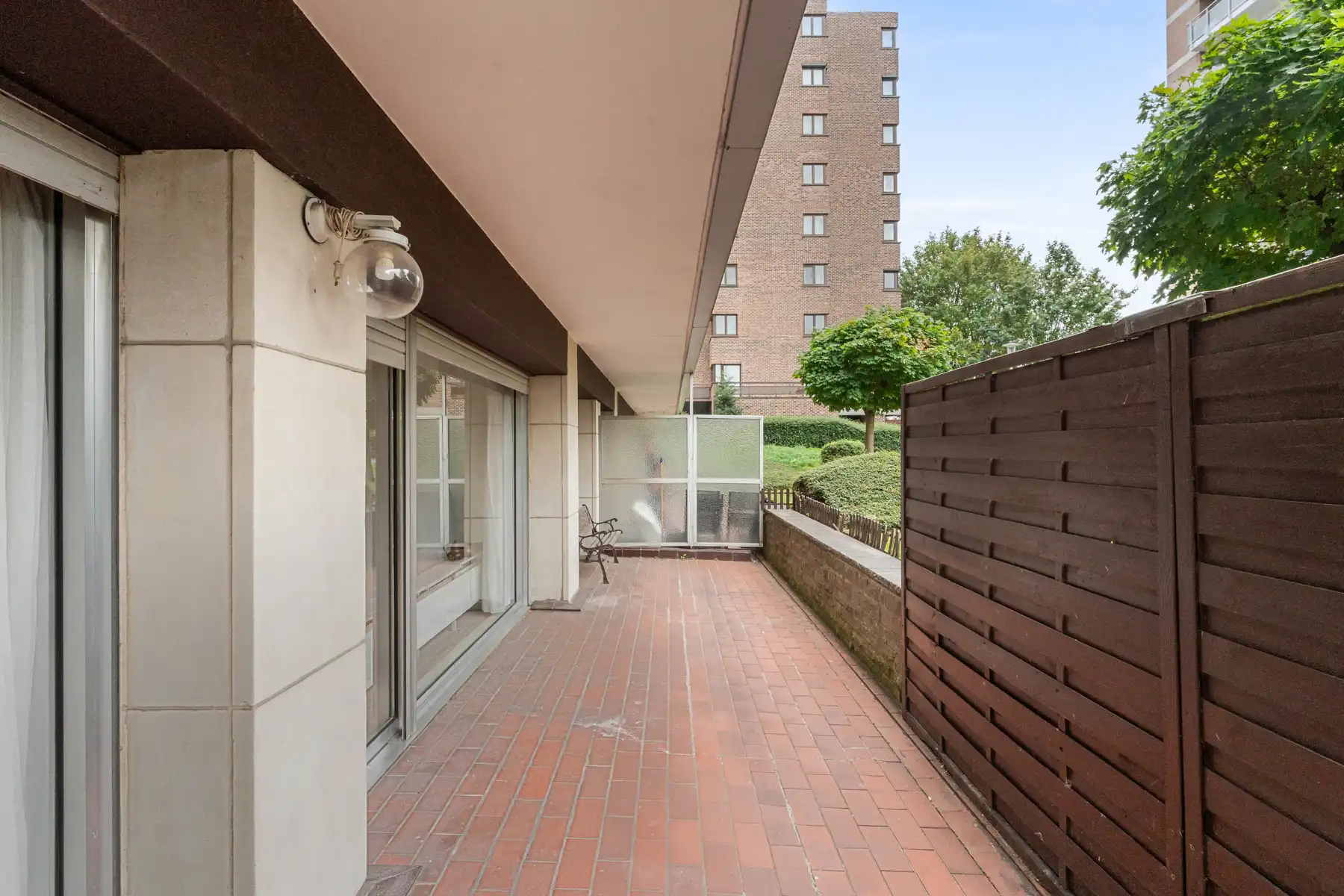 Gelijkvloers 1 slaapkamer appartement met ruim terras foto 6