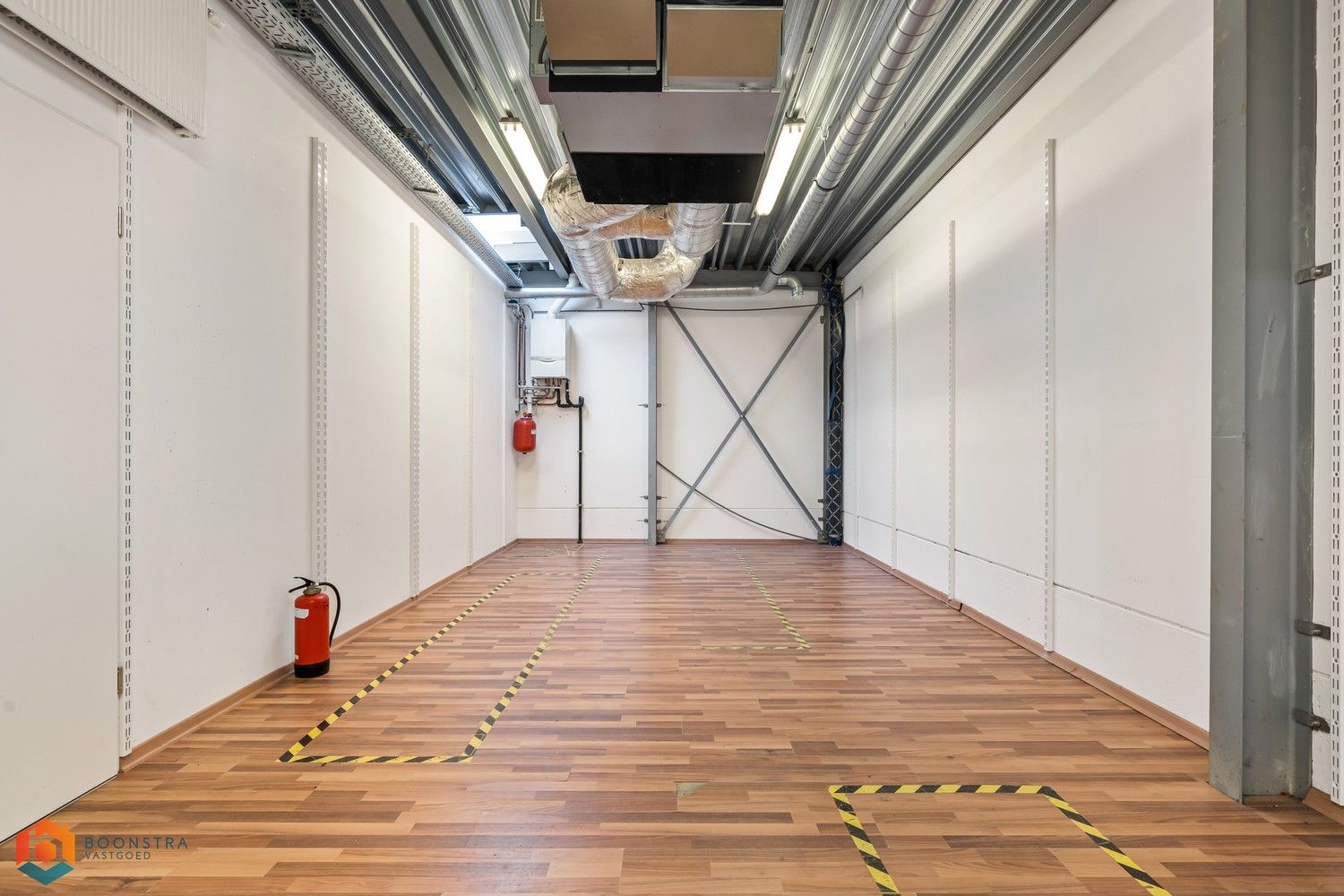 Ruim handelsgelijkvloers op een uitstekende locatie te Heist-op-den-Berg foto 17