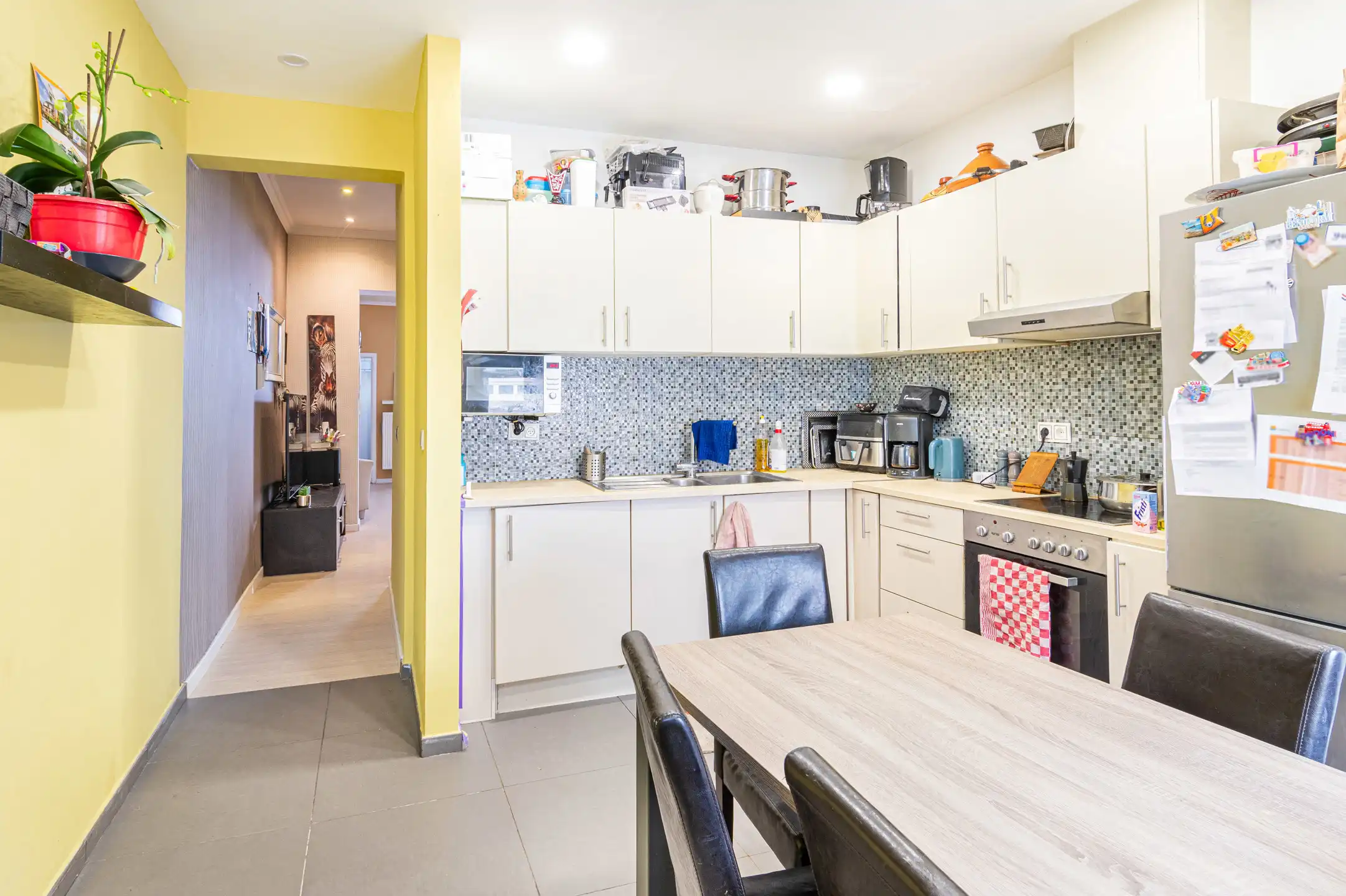 Gezellige woning op centrale locatie foto 2