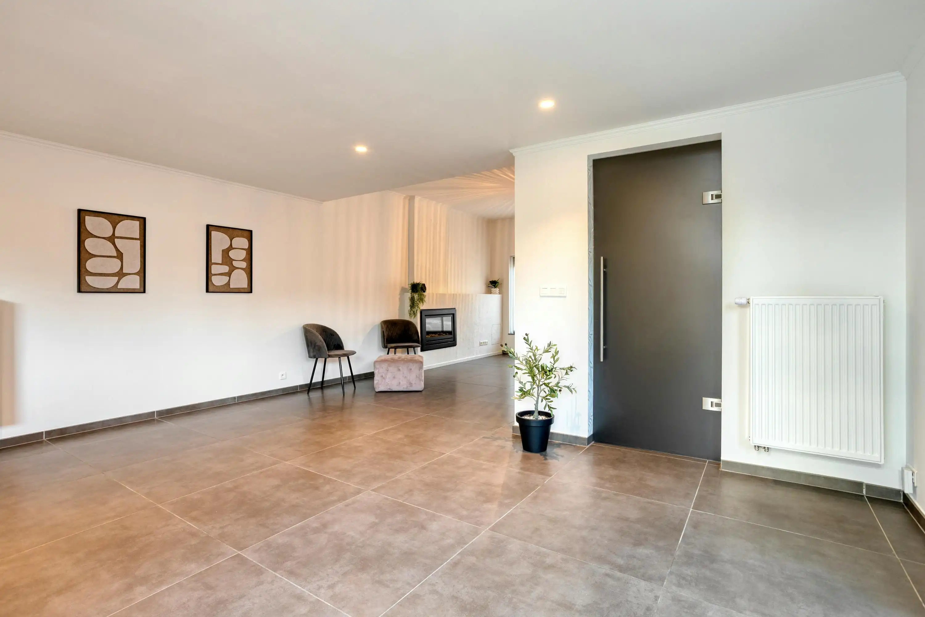Volledig gerenoveerde en instapklare woning met grote tuin foto 5