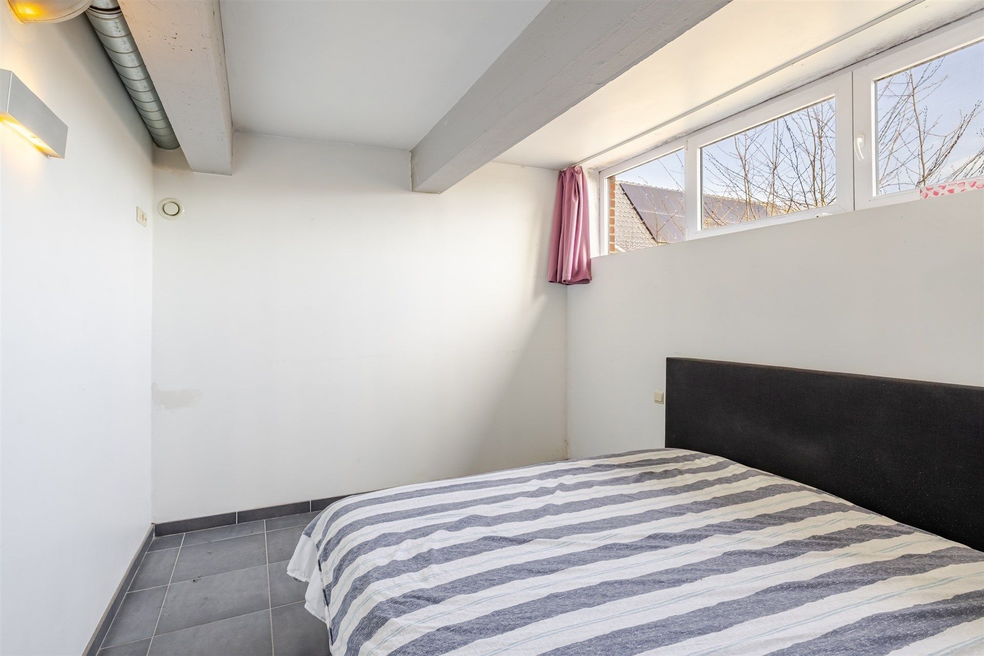 Ruim 2 slpk app met groot terras en garage in Ten-Ede foto 8