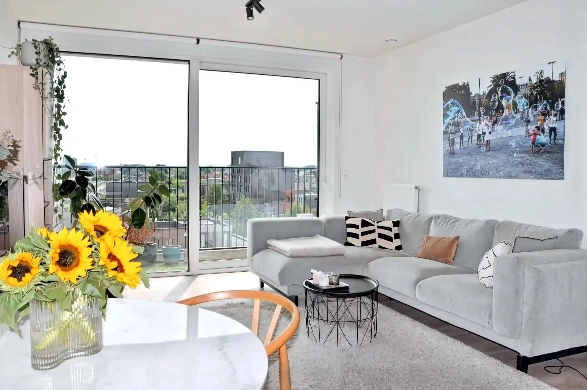 CENTRAAL GELEGEN APPARTEMENT VAN +- 80 M² MET 2 SLPK EN TERRAS NABIJ CENTRUM HASSELT foto 8