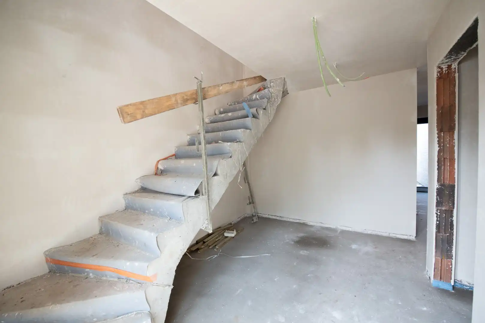 Te koop: Ruim dakappartement met groot, zuidgericht terras, 1 slaapkamer. foto 4
