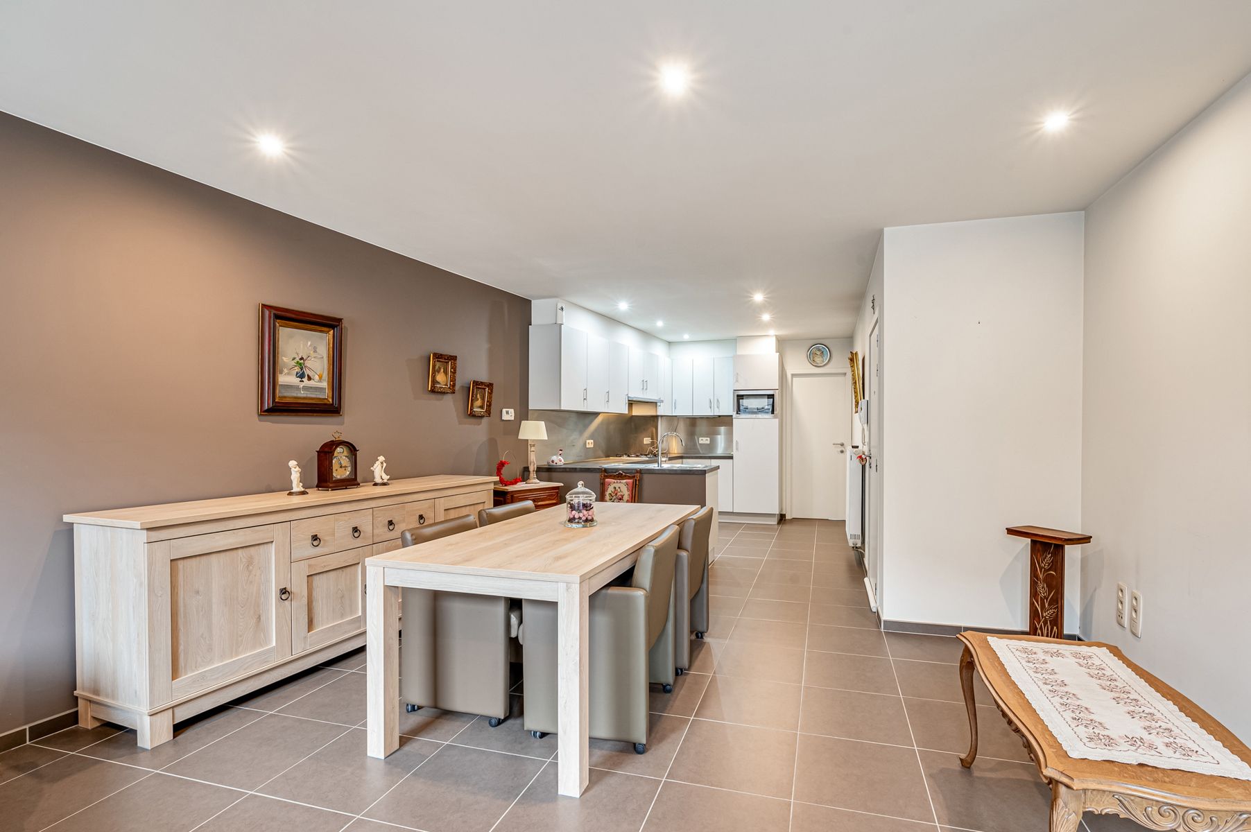 Appartement met autostaanplaats te huur in centrum van Geraardsbergen foto 2