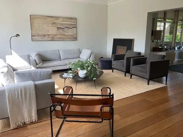 Hoofdfoto van de publicatie: Interbellum villa in Bree centrum