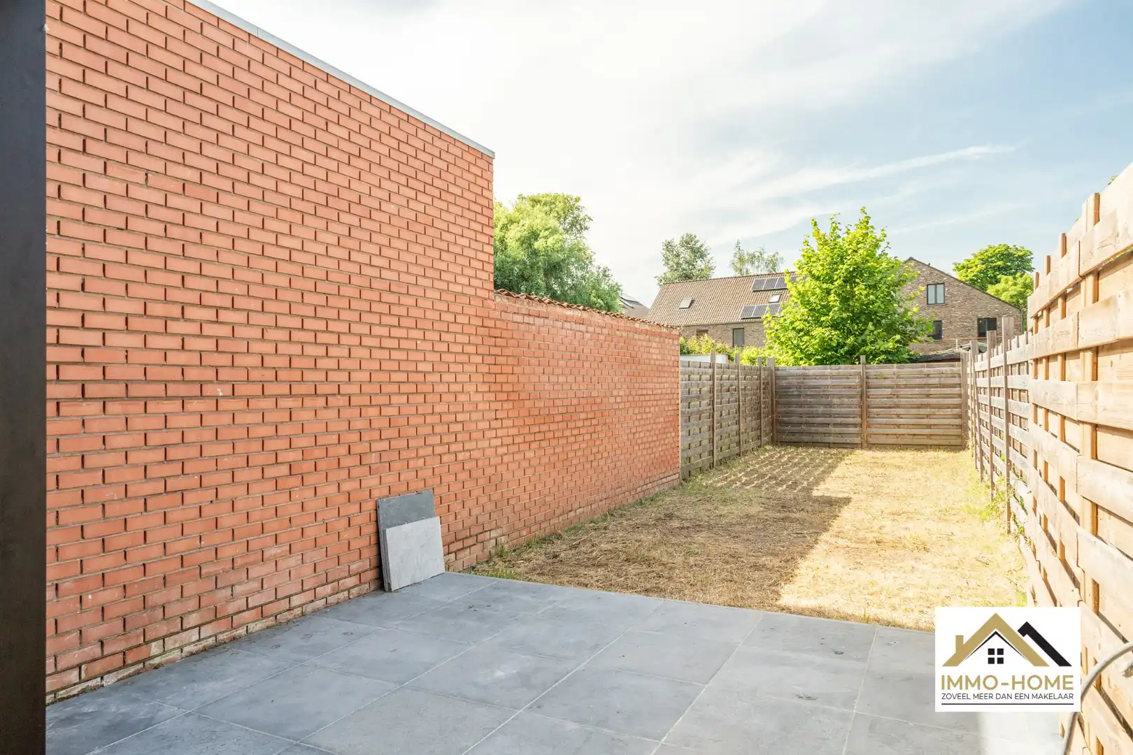 Structureel gerenoveerde woning met tuin foto 4