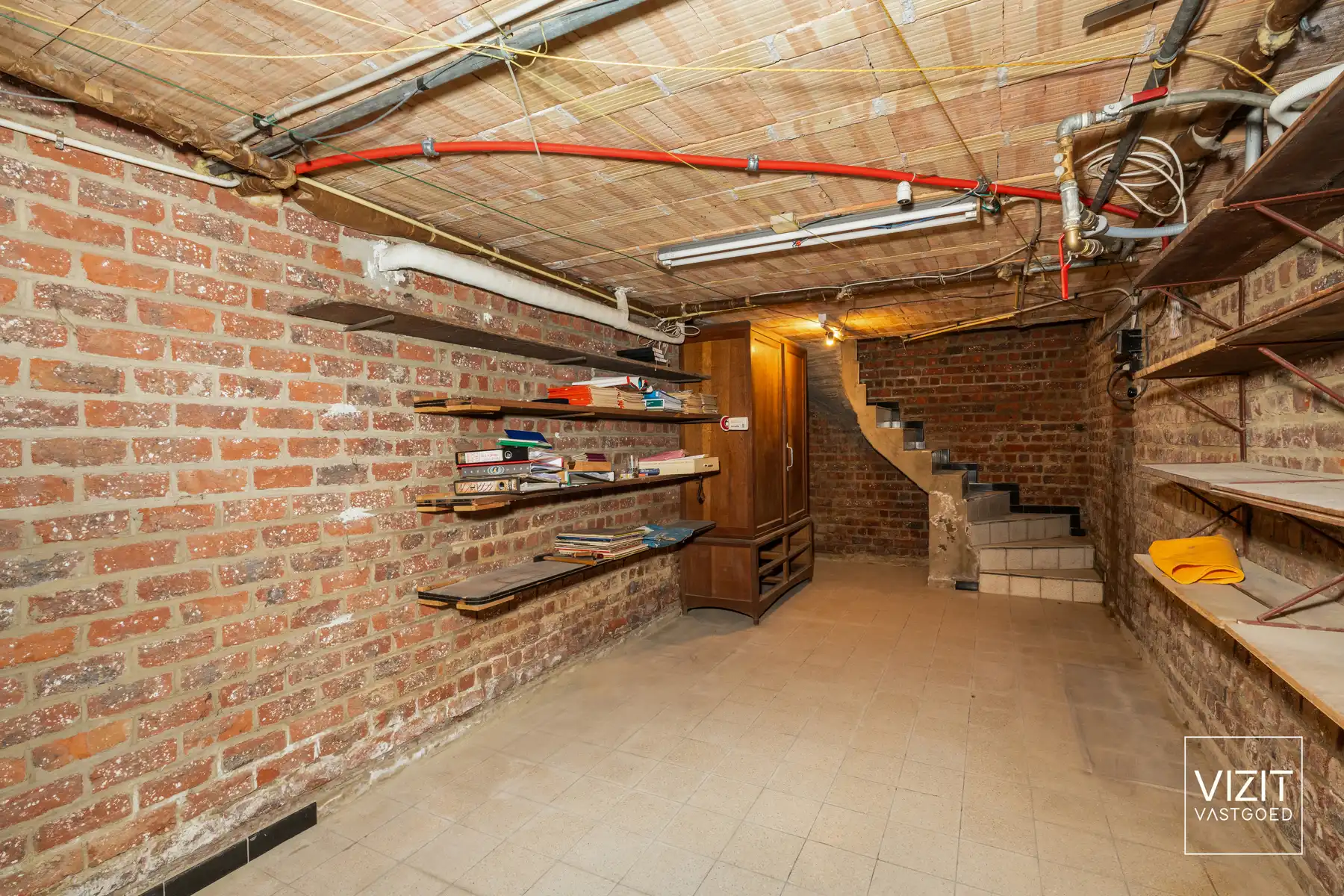 Halfopen woning met garage nabij station Ninove foto 14