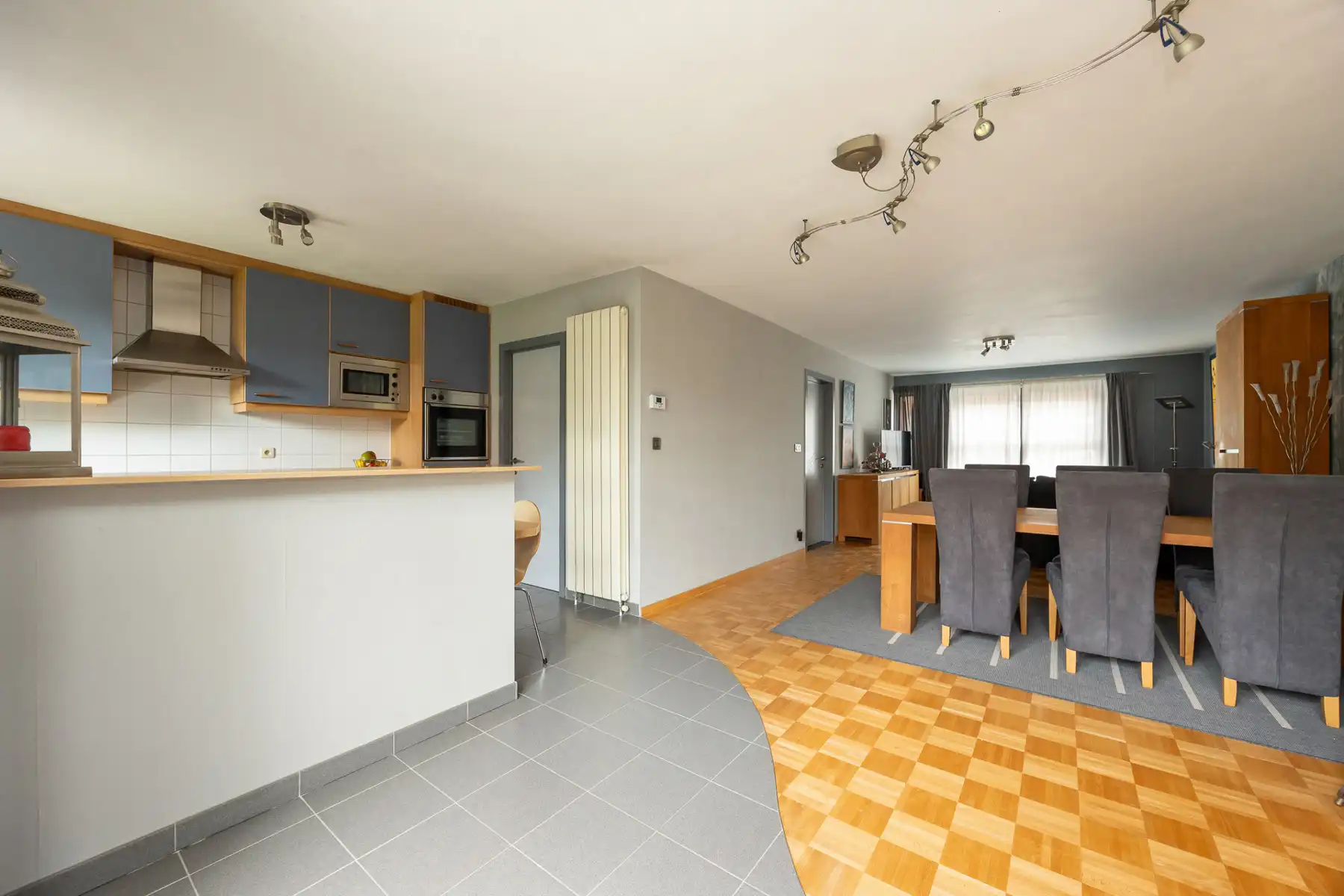 Instapklare woning met 4 slaapkamers in het centrum foto 5