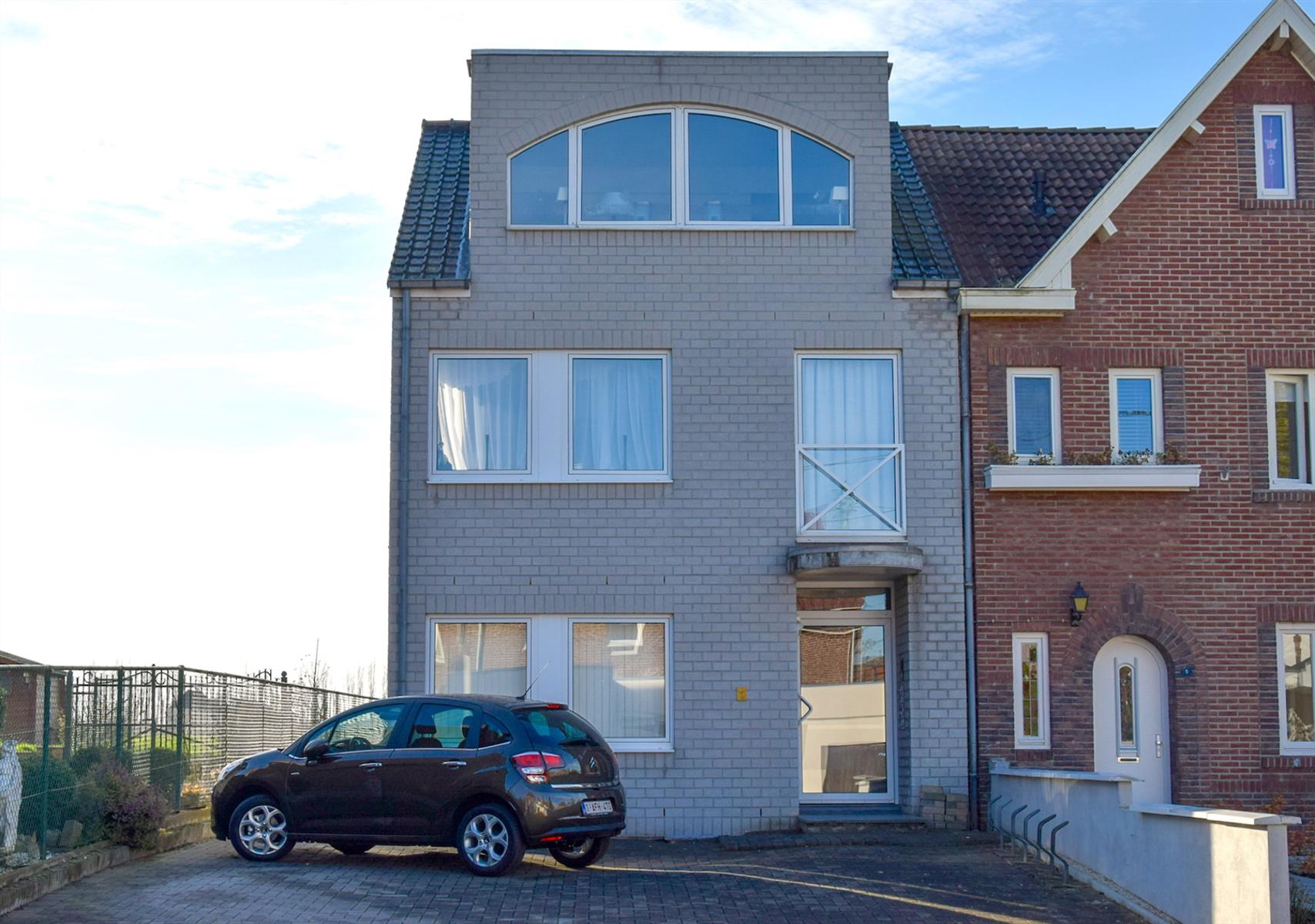 Instapklaar gelijkvloers appartement  foto {{pictureIndex}}