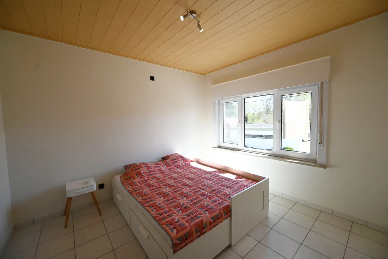 Gezellige gezinswoning te huur in Roeselare! foto 13