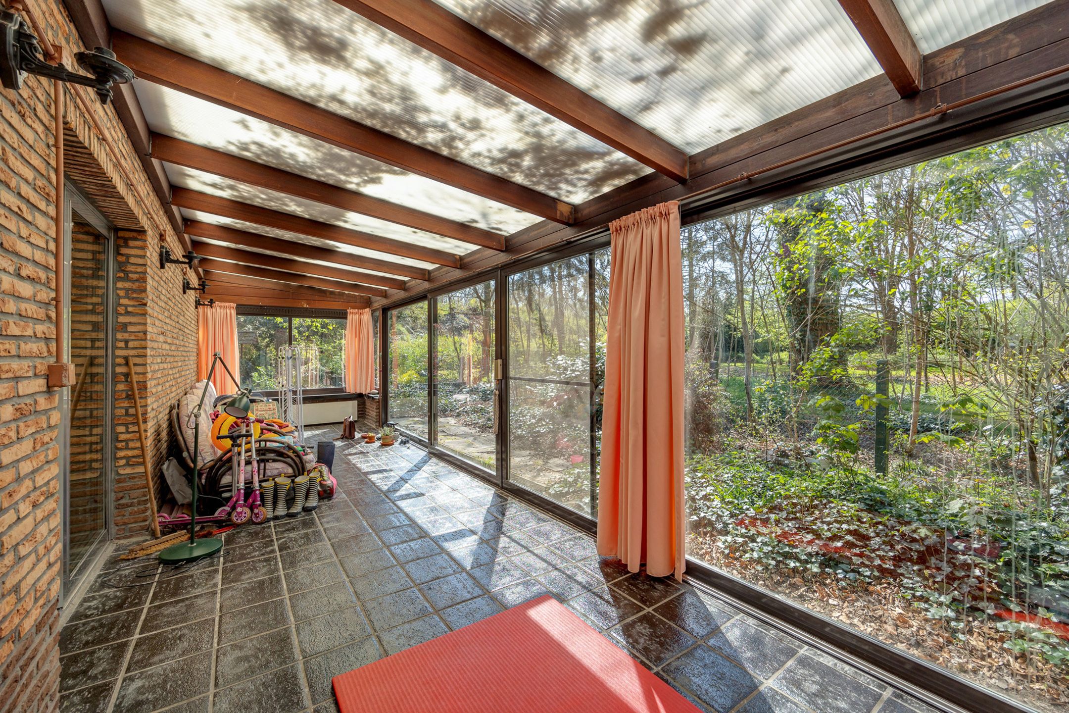 Laagbouwwoning te midden van het groen  foto 15