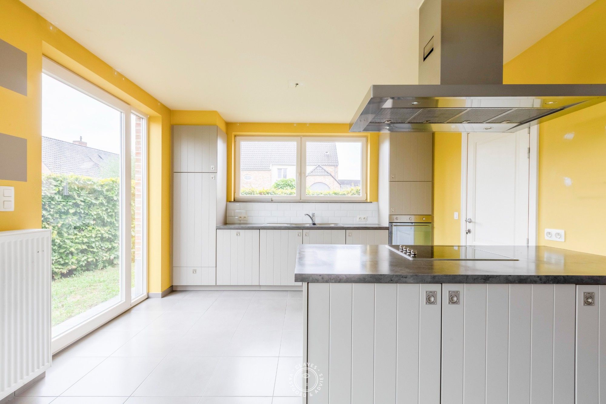 Recente half-open bebouwing met B-label foto 7