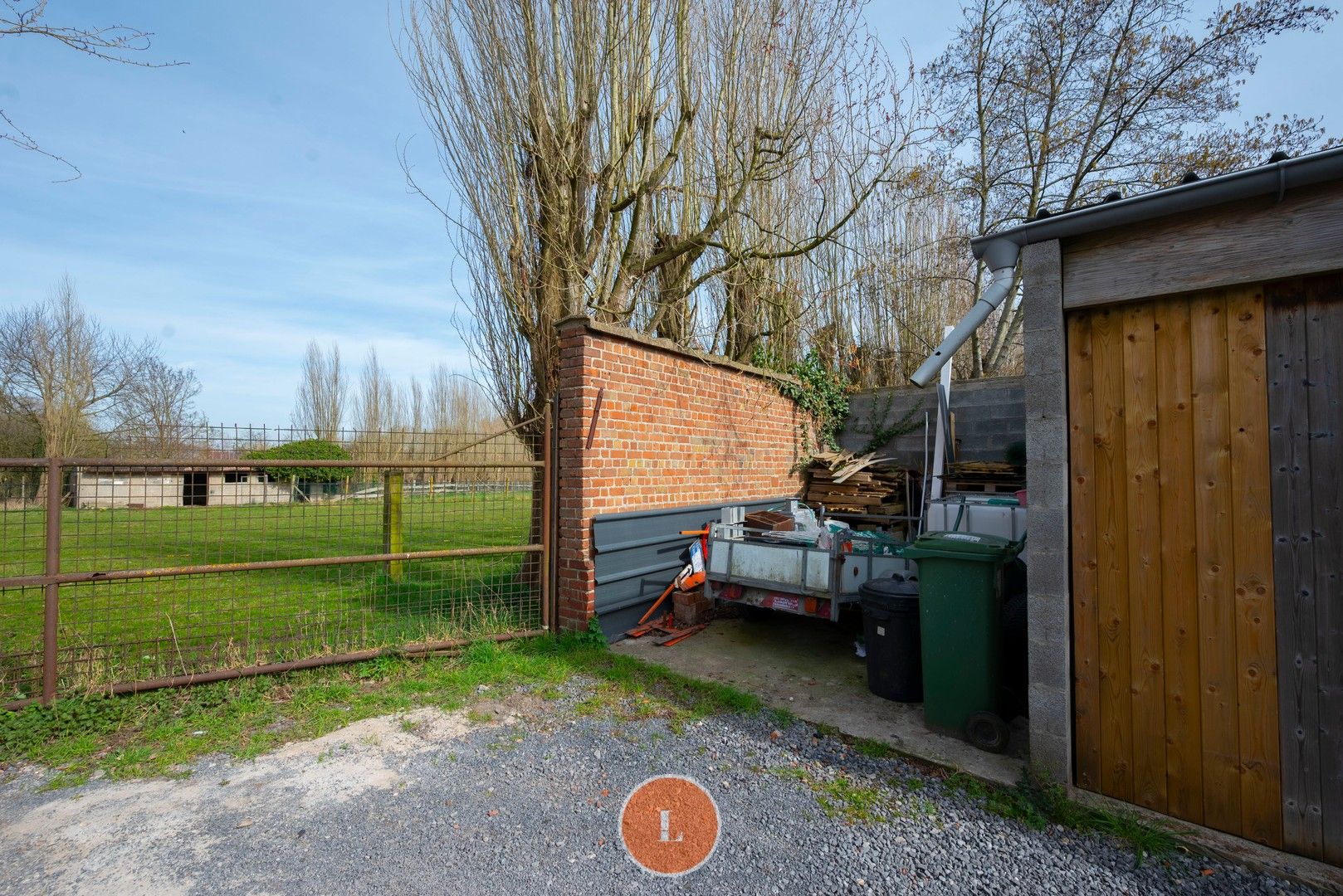 Te koop ruime half open woning met 5 slaapkamers en uitweg te Menen. foto 13