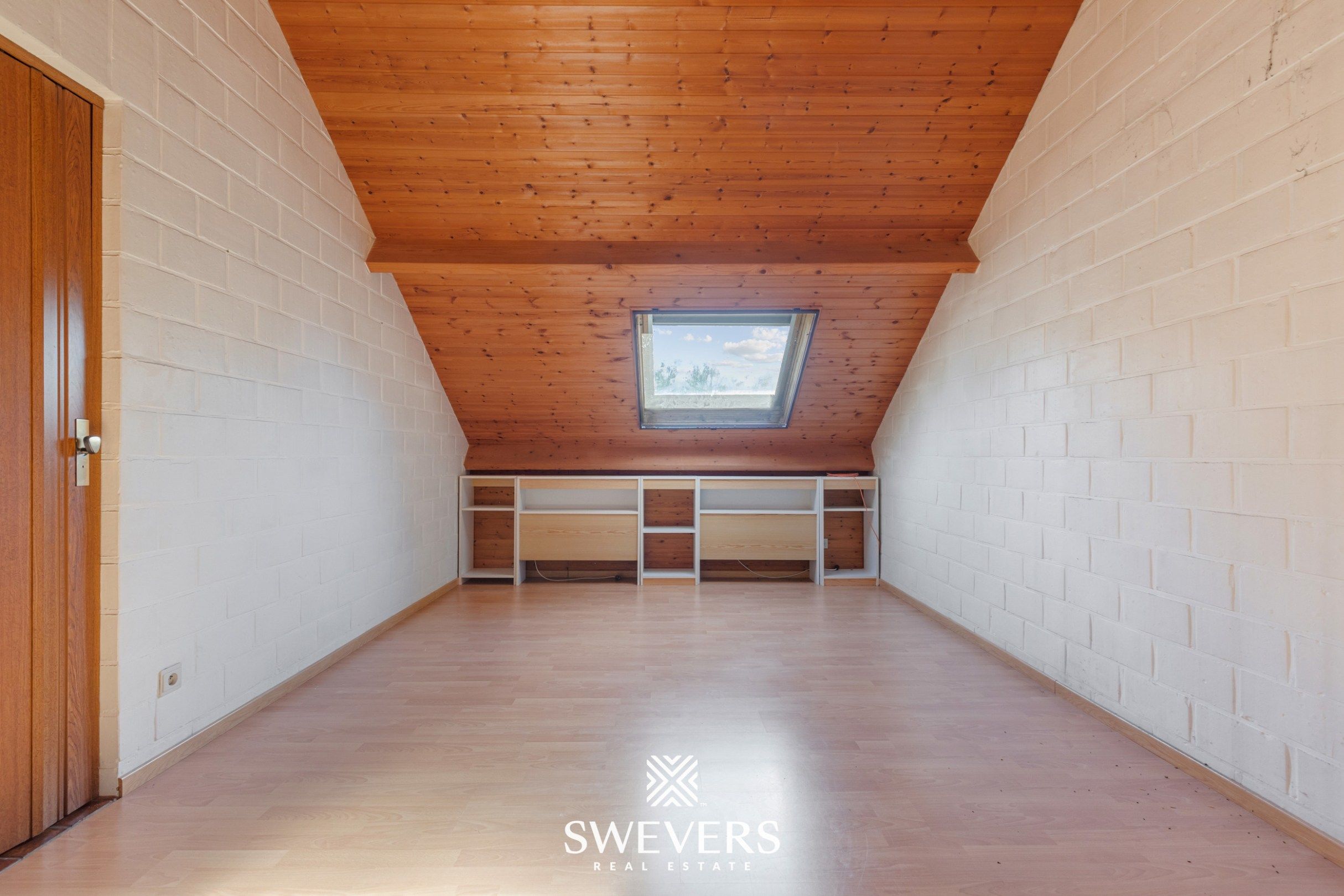 Woning met veel potentieel op 17a 46ca in de residentiële bloemenwijk te Bolderberg foto 27