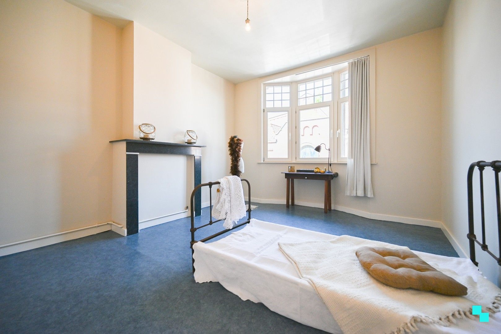 Karaktervolle charmewoning in hartje Izegem foto 21