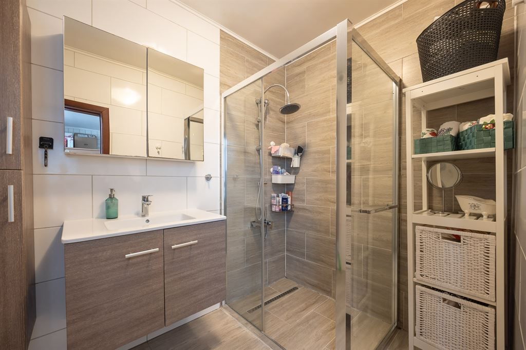 Karaktervolle woning met 3 units en tuin foto 21