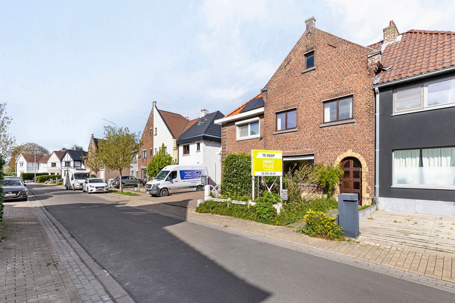 OPTIE Op te frissen eengezinswoning met 3 slaapkamers en tuin foto 3