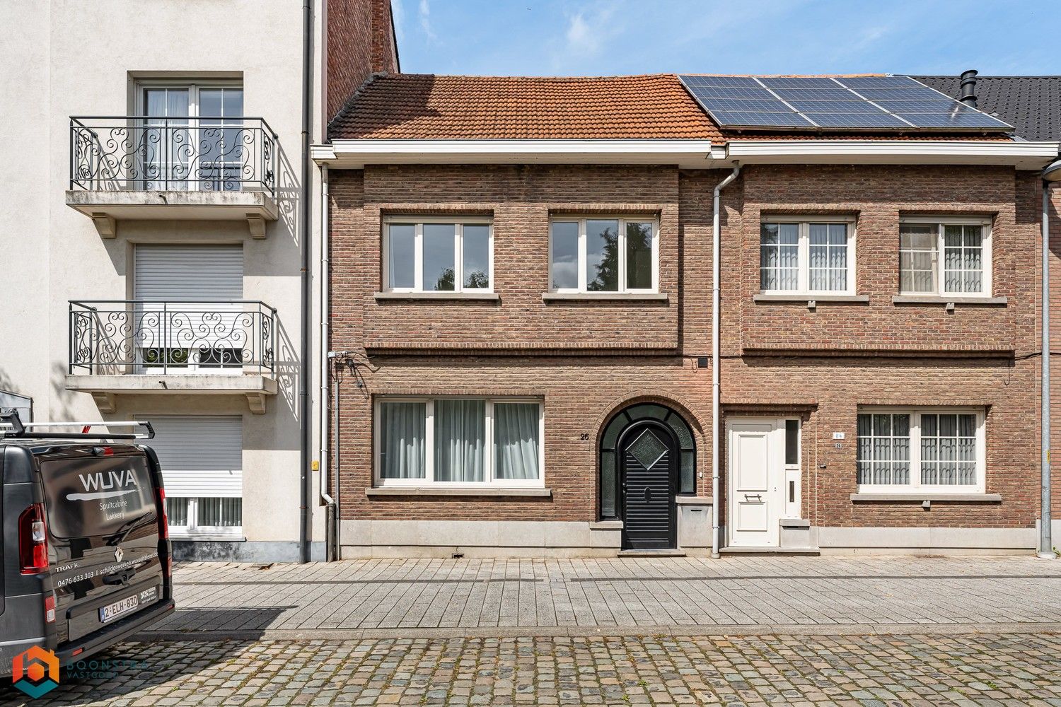 Prachtig gerenoveerde woning met 3 slpkrs foto 18