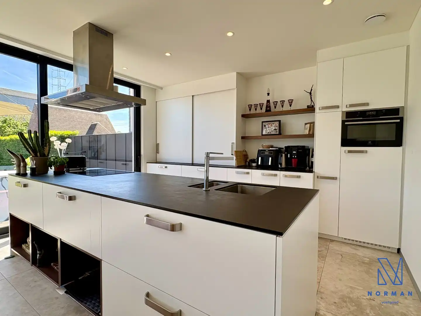 Prachtig gerenoveerde woning te koop met bijgebouw en dubbele garage in Roeselare foto 7