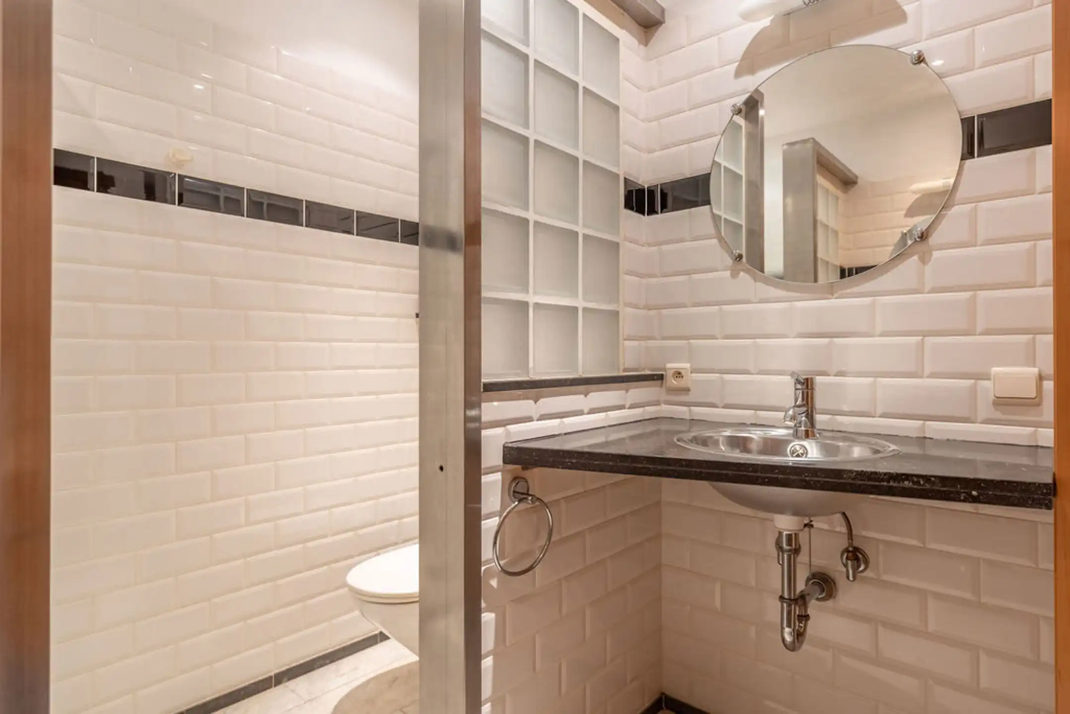 Ruime villa met 6 slpk op 2.295 m² grond met veel privacy foto 37