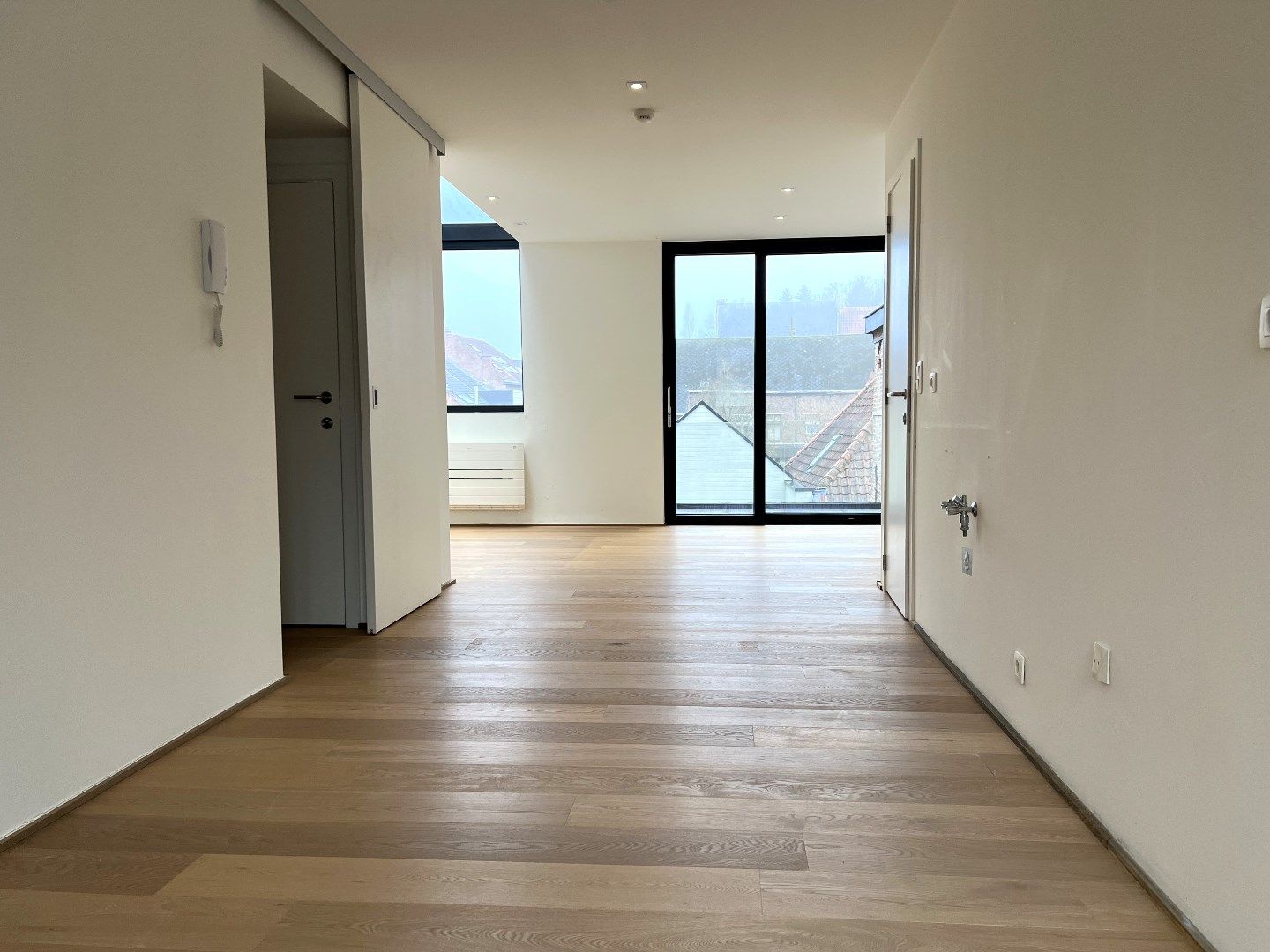 Ruim, modern Handelspand te huur in het centrum van Diest foto 17