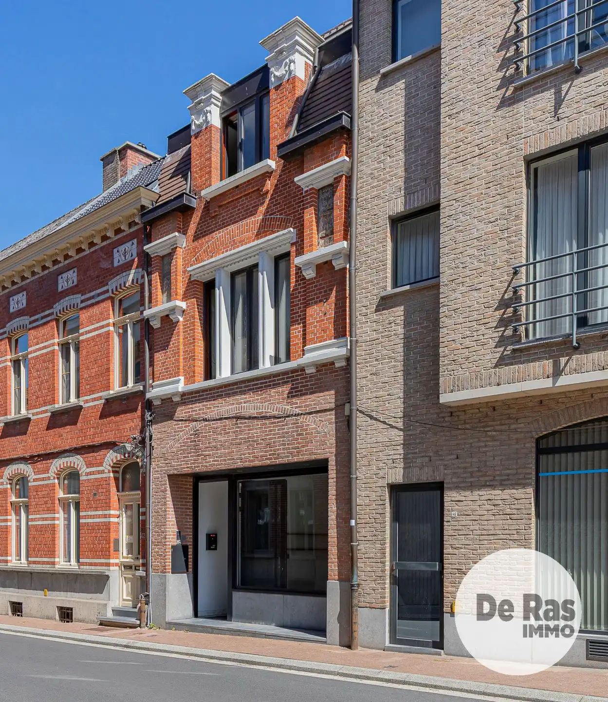 Zottegem - Karakteristieke stadswoning pal in het centrum foto 2