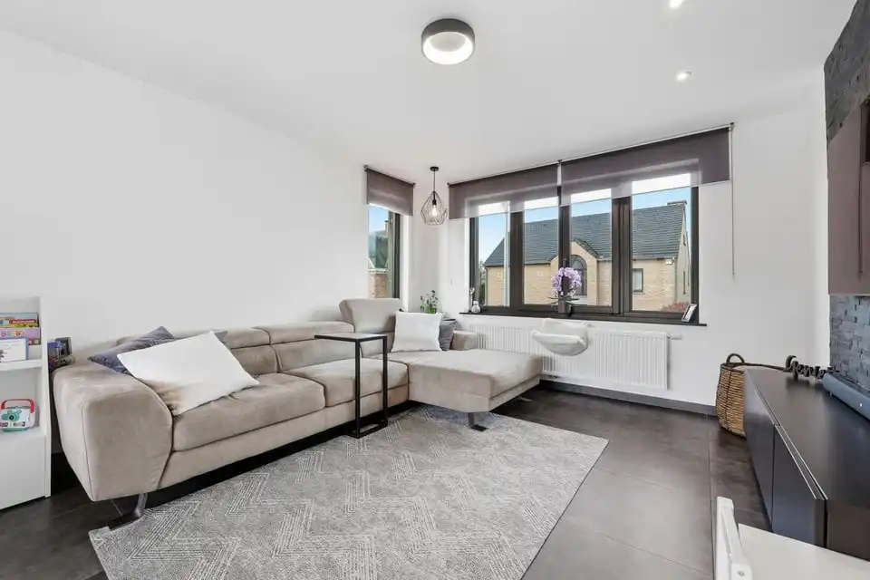 KNAP APPARTEMENT MET 3 SLKS EN EEN RUIM TERRAS IN BILZEN-HOESELT foto 10