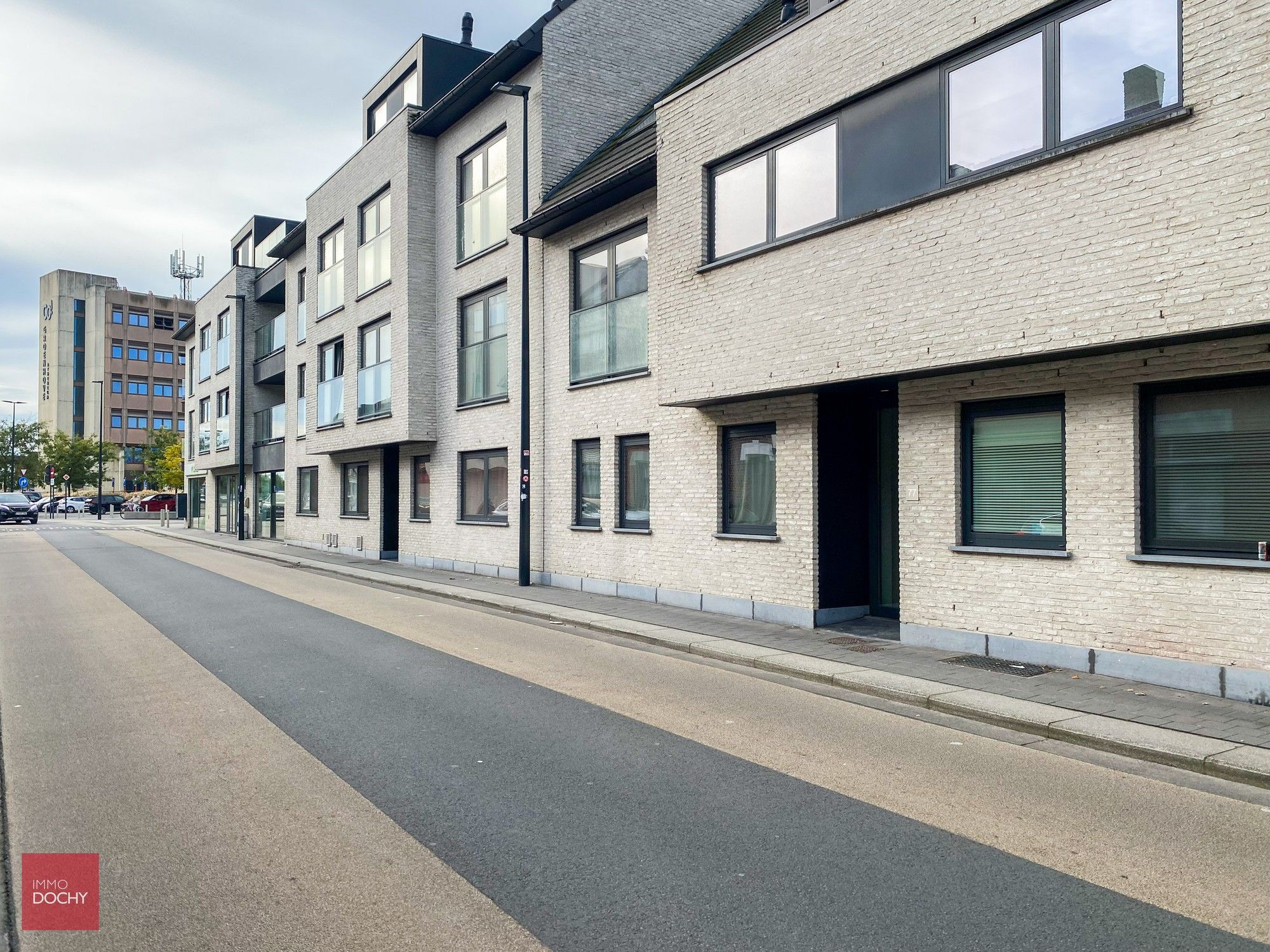 Recent gebouwd ruim gelijkvloers appartement met groot terras - nabij station | Westerlaan foto 15