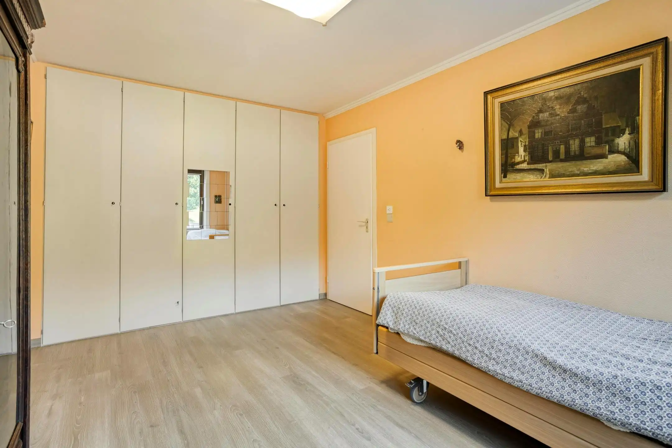 Vernieuwd 3 slaapkamer appartement met tuin in Bissegem! foto 10