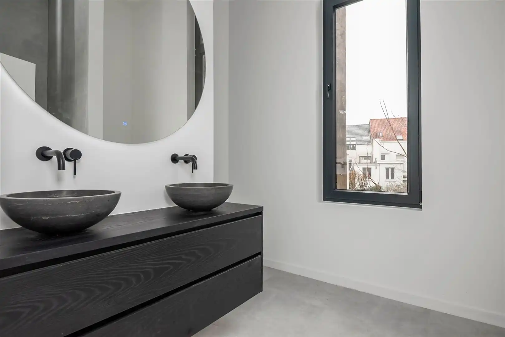 Majestueus burgerhuis met studio foto 35