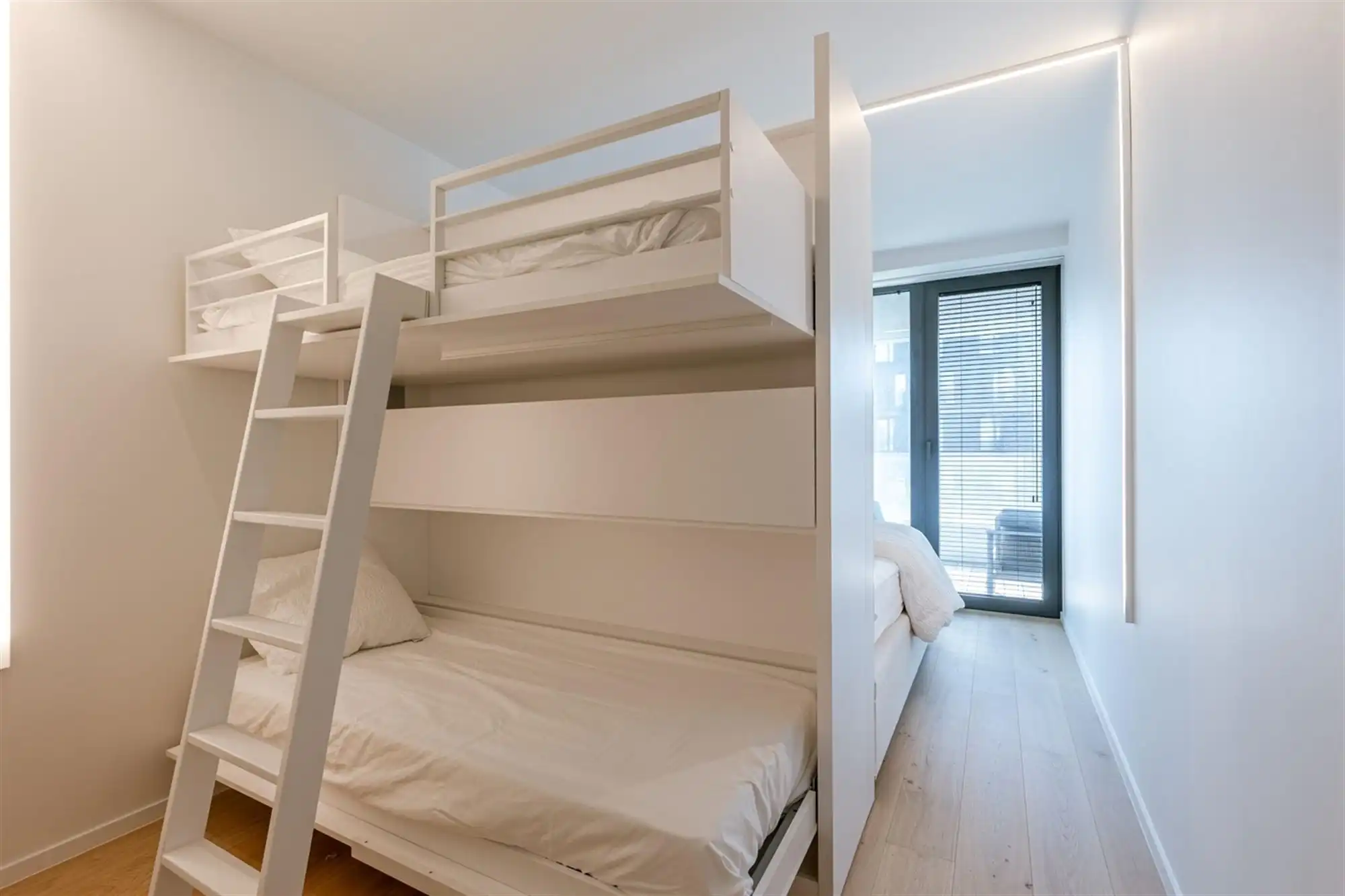 Stijlvol en luxueus appartement – Ensor Tower 2 foto 13