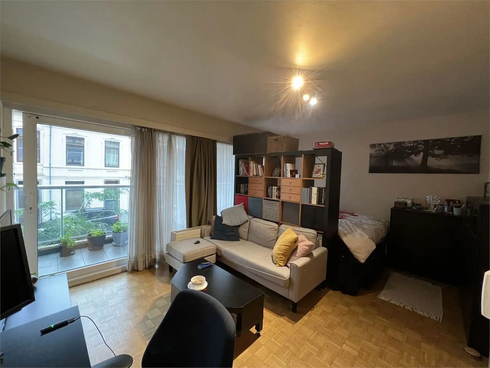 Lichtrijke studio met terras te huur in Leuven centrum! foto 6