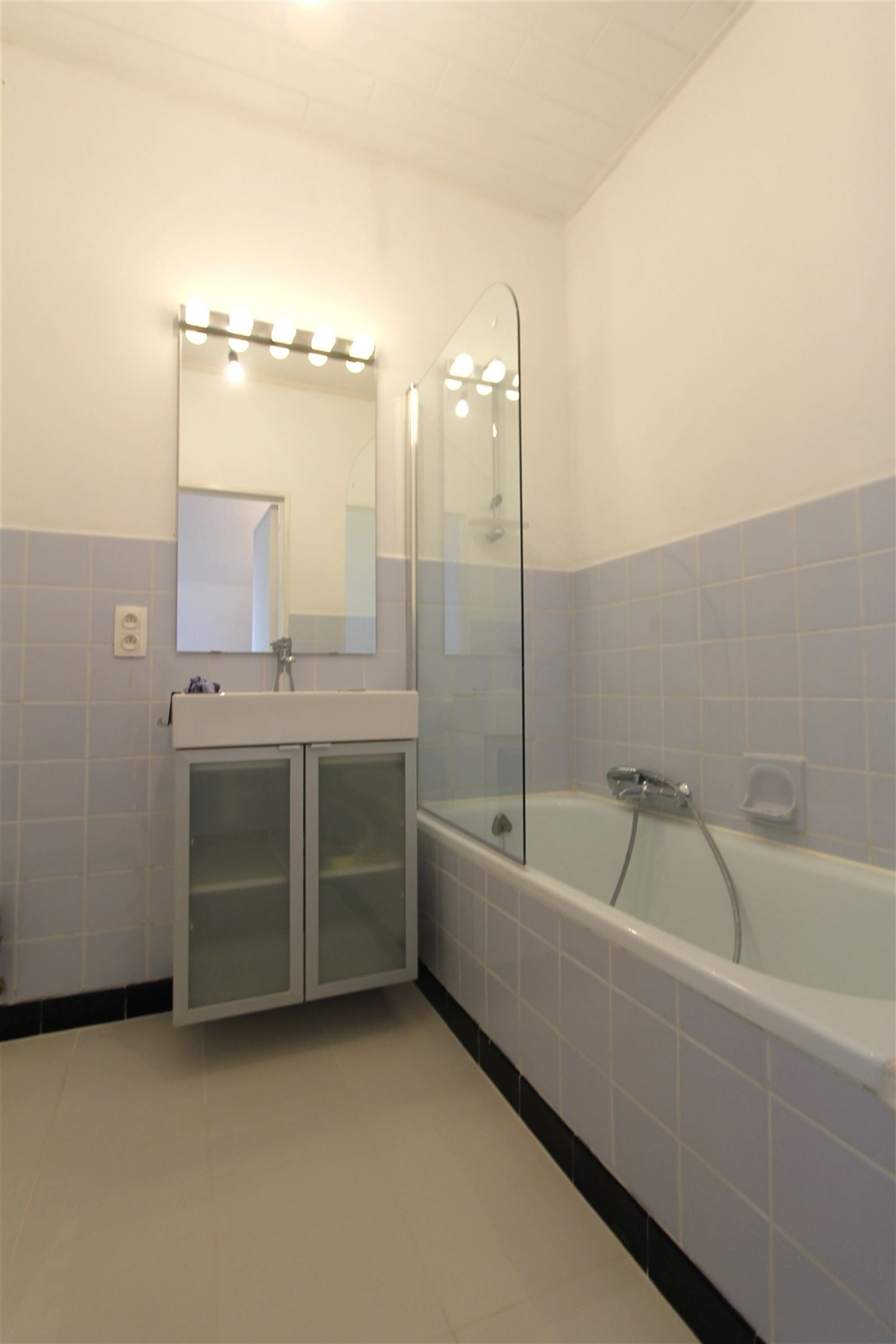 Ruim licht en smaakvol karakter appartement  foto 4