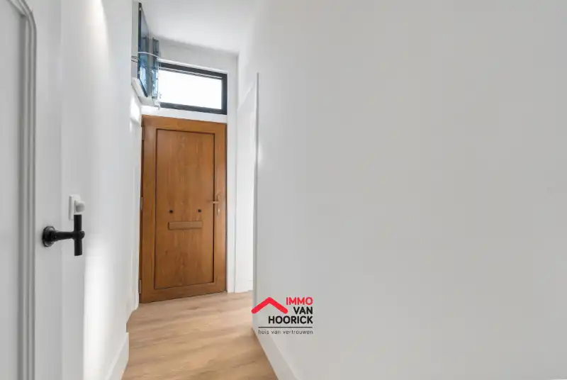 Prachtige gerenoveerde rijwoning! foto 8
