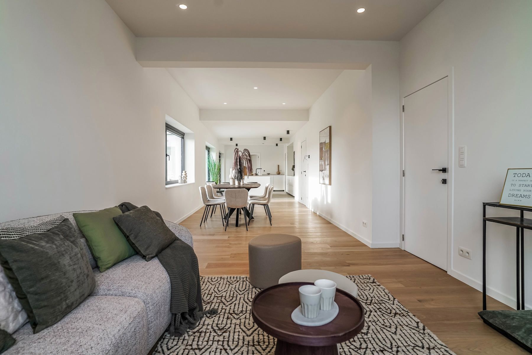 Fantastisch gelegen, compleet gerenoveerde half open bebouwing te Londerzeel foto 9