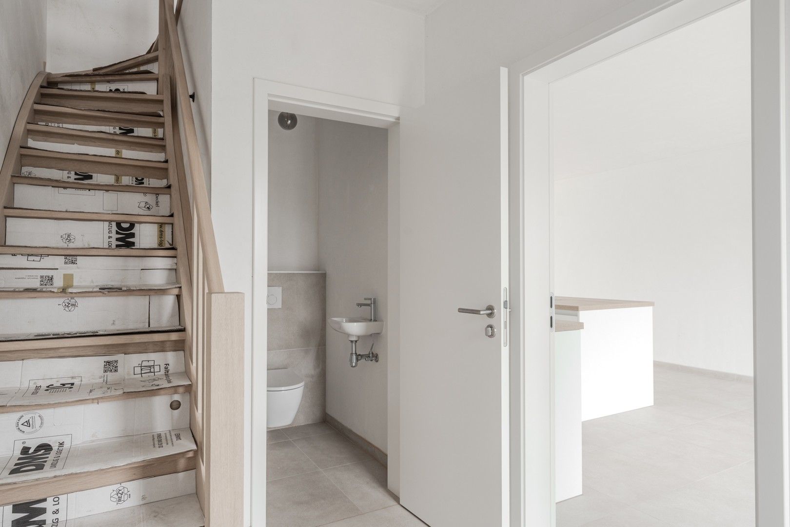 Rustig wonen met weids uitzicht in een moderne BEN-woning foto 12