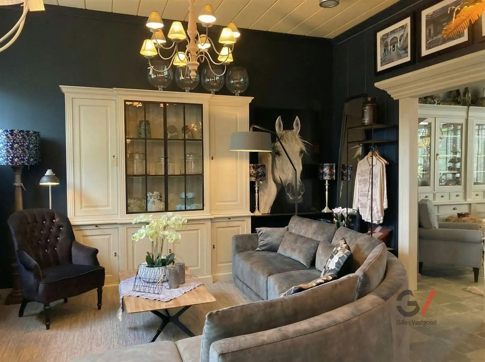 Commercieel gebouw op toplocatie foto 7