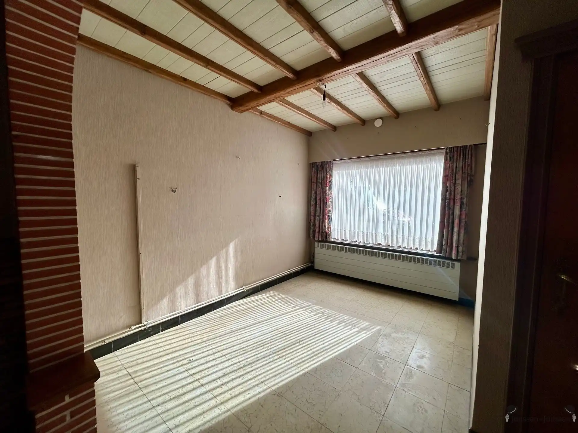 Ruime renovatiewoning gelegen in Hartje Hamm foto 4