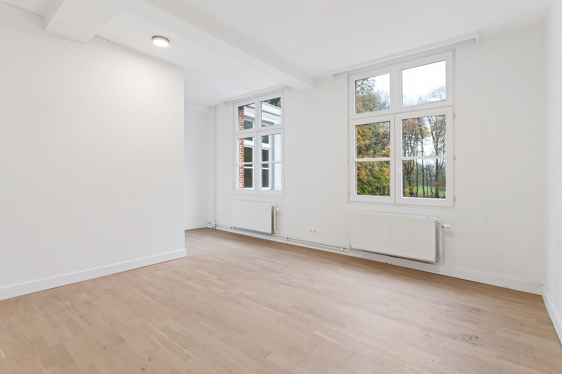 Unieke pastoriewoning in parktuin met uniek uitzicht foto 18