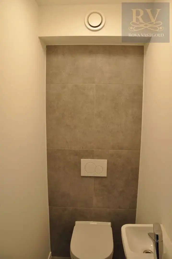 PRACHTIG EN RUIM APPARTEMENT MET 2 SLPK  IN HET CENTRUM VAN BILZEN foto 10
