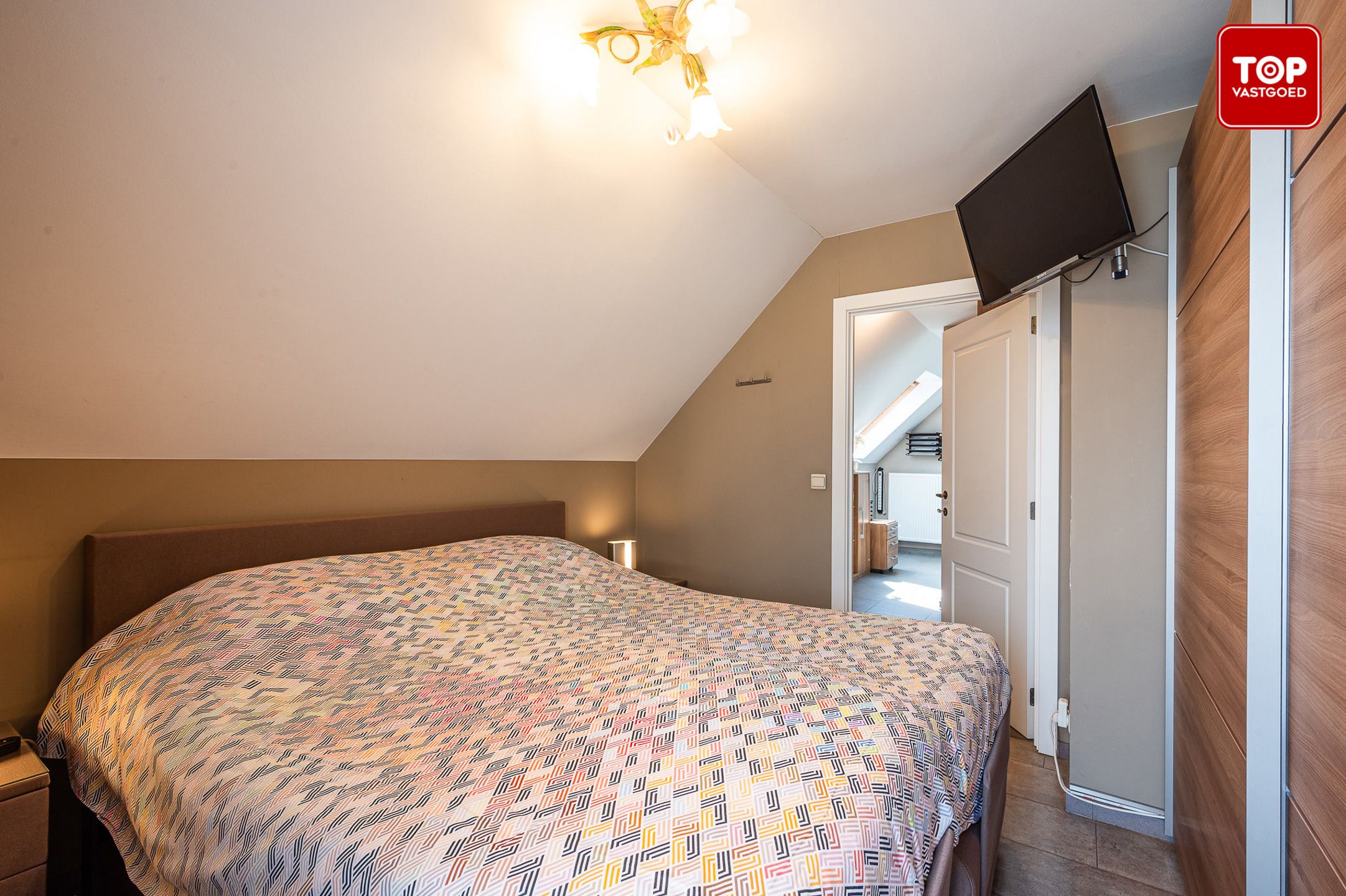 Instapklaar duplex appartement met  2 terrassen. foto 12