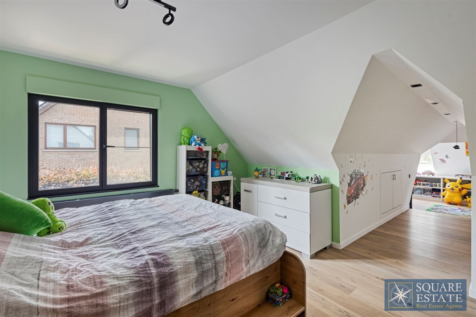 Wemmel, ruime en volledig gerenoveerde villa met 4 slaapkamers. foto 14